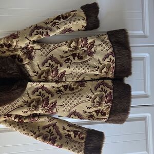 Floral Patterned Coat with Faux Fur Trim